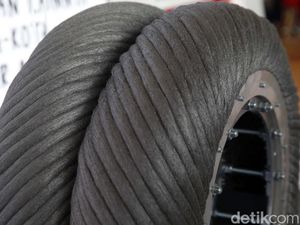 Wow! Ban untuk Perjalanan di Bulan Mejeng di GIIAS 2022 Wow! Ban untuk Perjalanan di Bulan Mejeng di GIIAS 2022