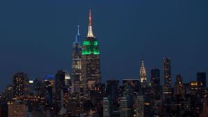 Wow, Gedung Empire State Rayakan Kemerdekaan India