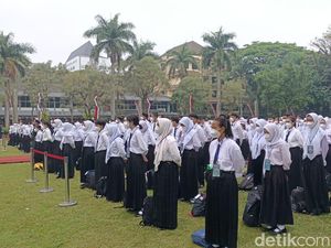 Senioritas di Kampus Tradisi Buruk, Begini Relasi Senior-Maba yang Sehat Senioritas di Kampus Tradisi Buruk, Begini Relasi Senior-Maba yang Sehat