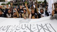 Pejuang Taliban Rayakan Setahun Berkuasa Dekat Kedubes AS di Kabul