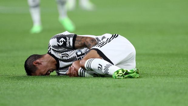 TURIN, ITALY - AUGUST 15: Angel Di Maria of Juventus FC injured during the Serie A match between Juventus and US Sassuolo at Allianz Stadium on August 15, 2022 in Turin, Italy. (Photo by Sportinfoto/DeFodi Images via Getty Images)