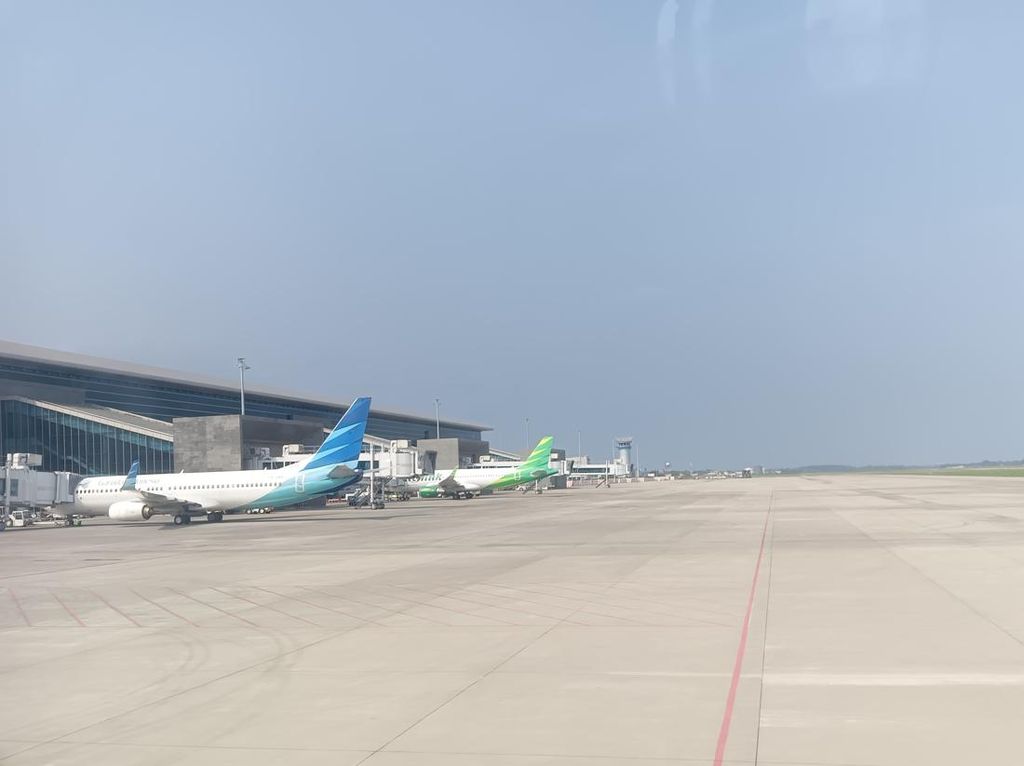 Gubernur Koster Minta Menhub Turunkan Harga Tiket Pesawat ke Bali Gubernur Koster Minta Menhub Turunkan Harga Tiket Pesawat ke Bali