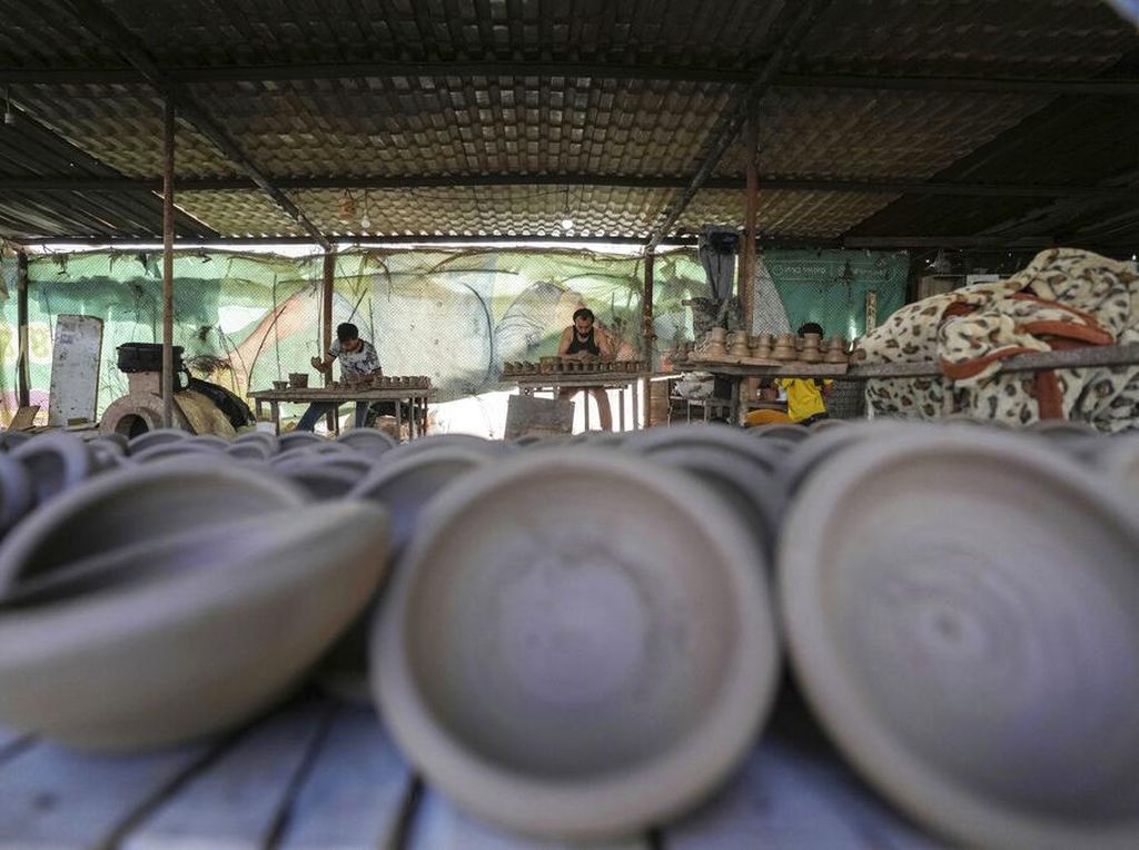 Intip Kerajinan Tanah Liat Made In Palestina Intip Kerajinan Tanah Liat Made In Palestina