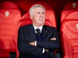 Carlo Ancelotti: Jersey Real Madrid Berat