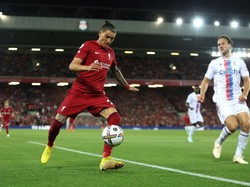 Darwin Nunez sebenarnya bikin lima tembakan, namun tidak ada yang mengarah ke gawang. Peluang terbaiknya hanya kena tiang (Getty Images)