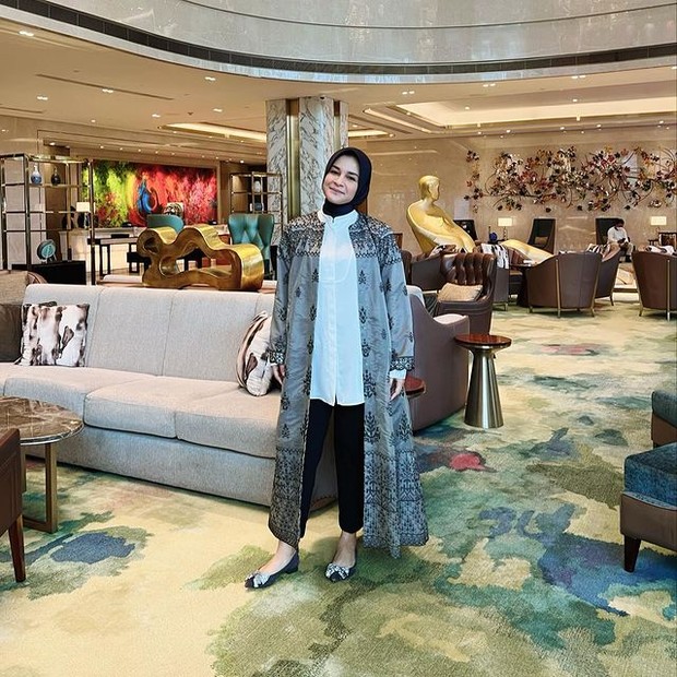 Deretan istri pejabat yang punya gaya modist,