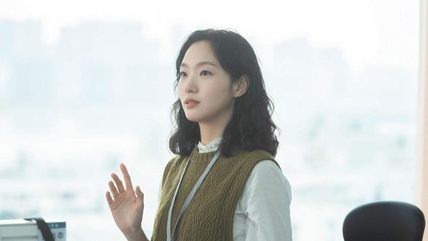8 Gaya Kim Go Eun di Little Women, Tetap Stylish Meski Hidup Pas-pasan
