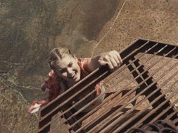 Jadwal Bioskop Makassar Hari Ini 16 Agustus, Film Fall Mulai Tayang