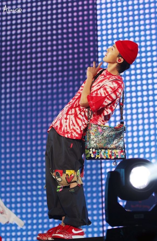 Penampilan Ikonik G-Dragon