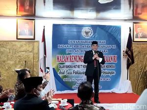 Kunjungi Gedung Juang 45, Gubsu Edy Baca Puisi Karya Chairil Anwar Kunjungi Gedung Juang 45, Gubsu Edy Baca Puisi Karya Chairil Anwar