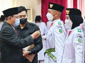 Gus Ipul Kukuhkan 75 Anggota Paskibra Kota Pasuruan Gus Ipul Kukuhkan 75 Anggota Paskibra Kota Pasuruan