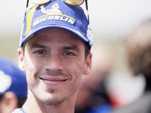 Resmi! Joan Mir Gabung Honda, Temani Marc Marquez Tahun Depan Resmi! Joan Mir Gabung Honda, Temani Marc Marquez Tahun Depan