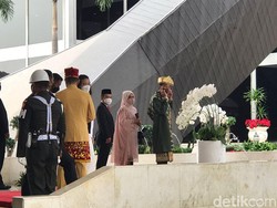 Jokowi Tiba di Sidang Tahunan MPR, Pakai Baju Adat Apa?