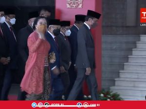 Pakai Setelan Jas, Jokowi Tiba di DPR Sampaikan Pidato RUU APBN 2023 Pakai Setelan Jas, Jokowi Tiba di DPR Sampaikan Pidato RUU APBN 2023