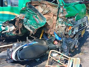 Detik-detik Kecelakaan di Jalur Tengkorak Melaya, 3 Kendaraan Ringsek