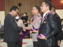 Mantan Ajudan Wapres Kombes Sabilul Raih Penghargaan Wibawa Seroja Nugraha