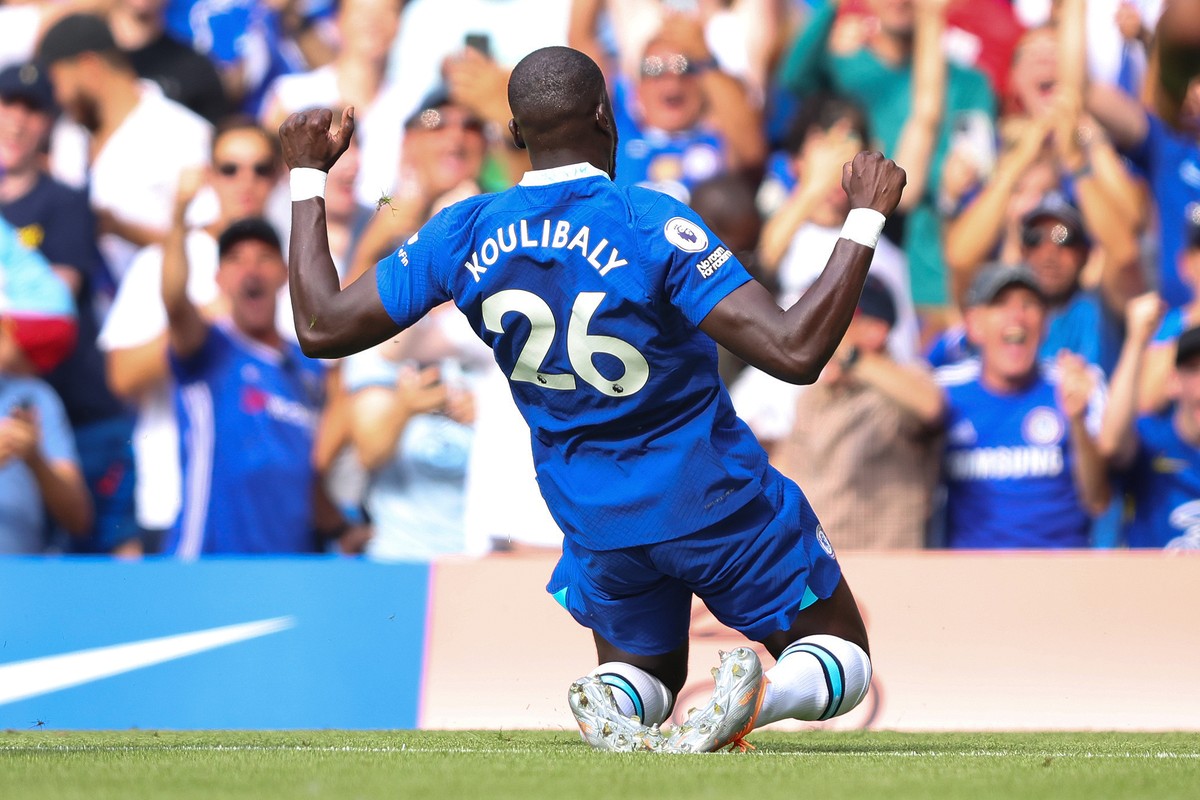 Bek baru Chelsea Kalidou Koulibaly mencetak gol di laga kandang pertamanya di Stamford Bridge. (Foto: Getty Images/Marc Atkins)