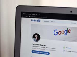 LinkedIn Luncurkan Tiga Game di Platformnya LinkedIn Luncurkan Tiga Game di Platformnya