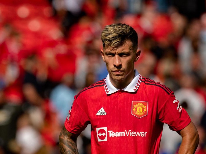 MANCHESTER, ENGLAND - AUGUST 07: Lisandro Martinez of Manchester United in action during the Premier League match between Manchester United and Brighton & Hove Albion at Old Trafford on August 07, 2022 in Manchester, England. (Photo by Ash Donelon/Manchester United via Getty Images)