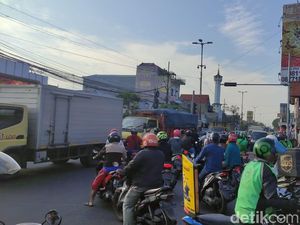 Biang Macet Perempatan Gedangan Sidoarjo yang Tak Kunjung Teratasi Biang Macet Perempatan Gedangan Sidoarjo yang Tak Kunjung Teratasi