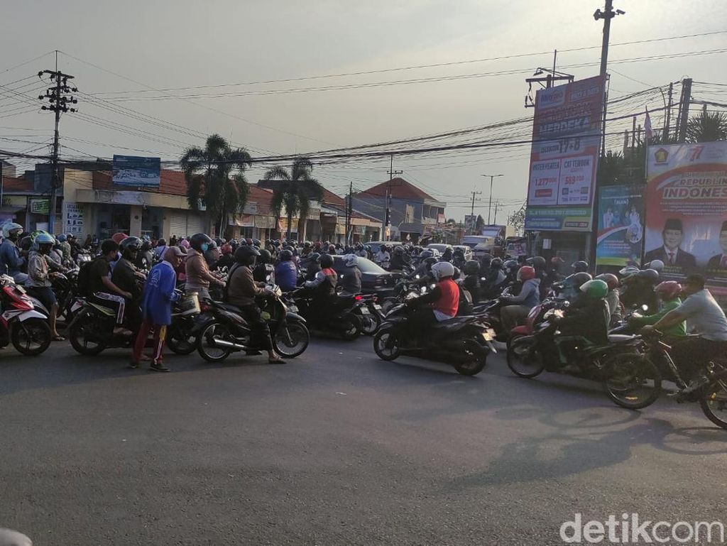 10 Tahun Macet Surabaya-Sidoarjo Tak Kunjung Ada Solusi, Mau Sampai Kapan?