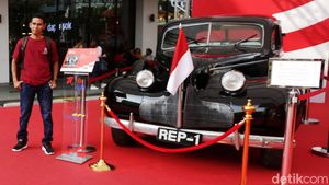 Mobil Kepresiden Era Soekarno hingga Jokowi Mejeng di Sarinah