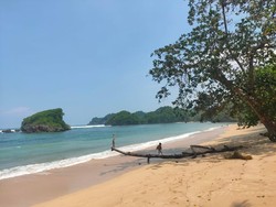 Daftar Barang Wajib Saat Liburan ke Pantai Bareng Anak
