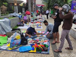 Masa Orientasi Kampus, Pedagang Pernak-Pernik Ospek Bermunculan di Kota Malang