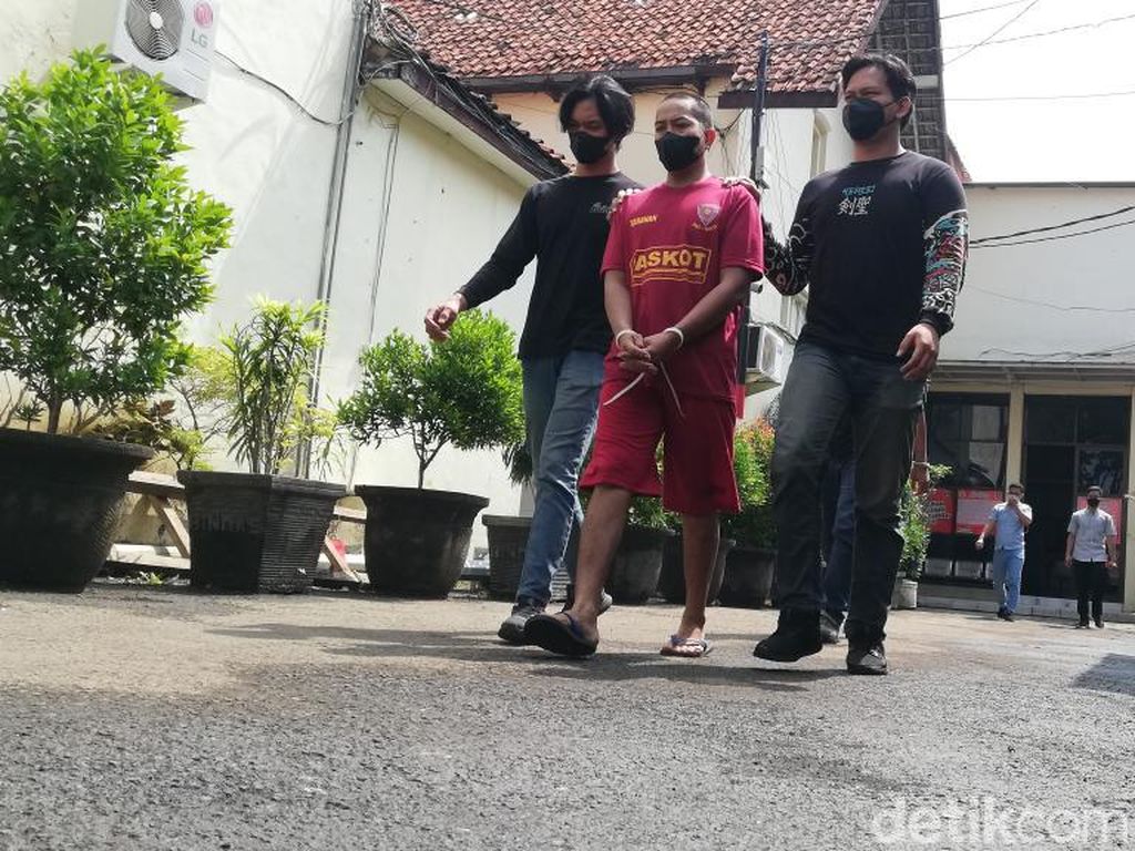 Penyesalan Terlambat Pembunuh Kakek di Pasuruan yang Terancam Hukuman Mati Penyesalan Terlambat Pembunuh Kakek di Pasuruan yang Terancam Hukuman Mati