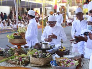 Menyaksikan Kesakralan Upacara Aci Sang Hyang Grodog di Nusa Lembongan Menyaksikan Kesakralan Upacara Aci Sang Hyang Grodog di Nusa Lembongan