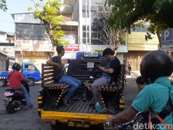 Geger Pria Bersimbah Darah Tergeletak di Halaman Musala Semarang Timur