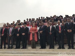 Dewan Kolonel Loyalis Puan, Serius atau Guyonan?