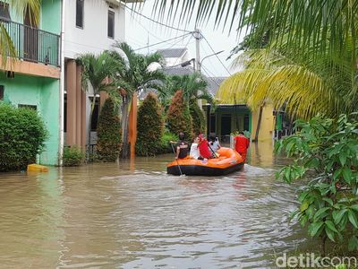 Potret Puluhan Rumah di Cibinong Kebanjiran Berjam-jam