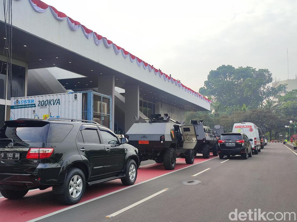 3.000 Personel Gabungan Diturunkan Amankan Sidang Tahunan di DPR 3.000 Personel Gabungan Diturunkan Amankan Sidang Tahunan di DPR