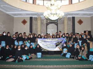 Sempat Viral Banjir Daging Kurban, Kini Seratusan Warga Batur Umrah Bareng