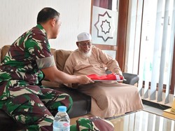 Ponpes Ngruki Asuhan Baasyir Gelar Upacara HUT RI, Menko PMK Jadi Irup