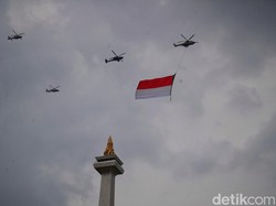 Penampakan Manuver Jet Tempur F-16 Meriahkan HUT RI