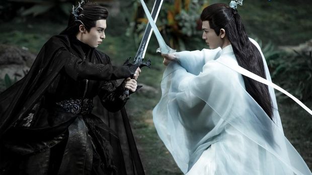 Drama China Love Between Fairy and Devil (2022)