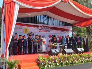 Masjid Istiqlal Rayakan HUT Ke-77 RI, Potong Tumpeng dan Gelar Lomba