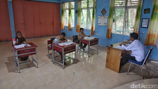 Minim Murid, 1 Kelas SD di Anambas Ini Hanya Ajar 3 Siswa