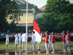 Melihat Lagi Paskibra di Tangerang Becek-becekan di Upacara HUT RI
