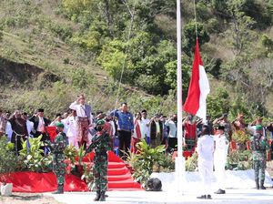 Mendes Bicara Pembangunan Desa Perbatasan saat Upacara HUT RI di NTT