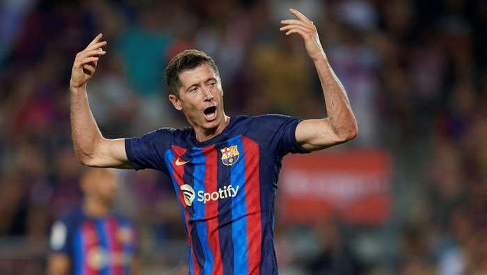 Robert Lewandowski of Barcelona reacts during the La Liga Santander match between FC Barcelona and Rayo Vallecano at Spotify Camp Nou on August 13, 2022 in Barcelona, Spain. (Photo by Jose Breton/Pics Action/NurPhoto via Getty Images)