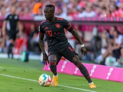 Kado Perpisahan Mane untuk Staf Liverpool: Coklat dan Foto