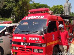 Cerita Petugas Bunyikan Sirene 45 Detik saat Upacara HUT ke-77 RI di Grahadi