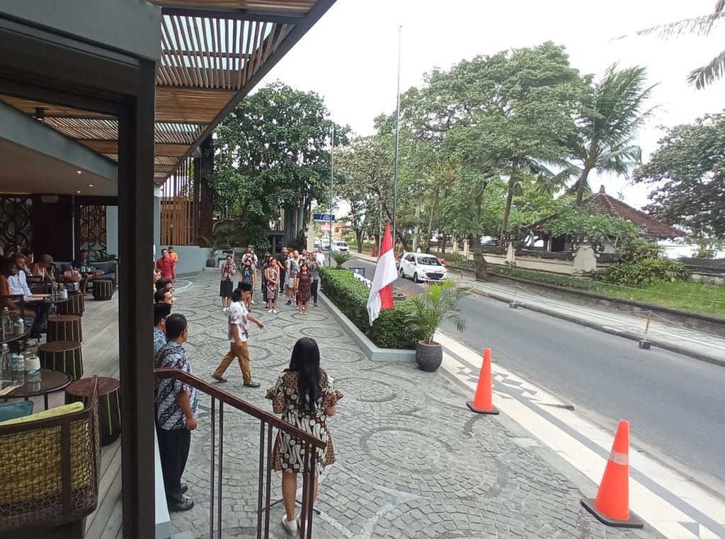Upacara HUT RI Ke-77 di Bali, Bule-bule Girang Dapat Pengalaman Spesial