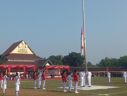 Suasana Upacara HUT Ke-77 RI di Lapangan Maulana Yudha Negara Tangerang