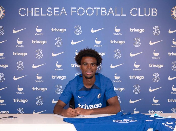 COBHAM, ENGLAND - AUGUST 04: Chelsea Unveil New Signing Carney Chukwuemeka at Chelsea Training Ground on August 4, 2022 in Cobham, England. (Photo by Darren Walsh/Chelsea FC via Getty Images)