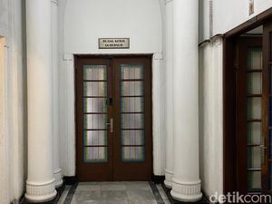 Jurit Malam: Aura Mistis yang Kini Terkikis di Gedung Sate Bandung Jurit Malam: Aura Mistis yang Kini Terkikis di Gedung Sate Bandung