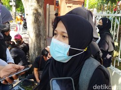 Aksi Dukung Saksi-Korban di Sidang Mas Bechi Berlangsung 30 Menit